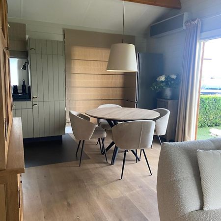 Chalet Eau Vive Maaseik Exteriör bild