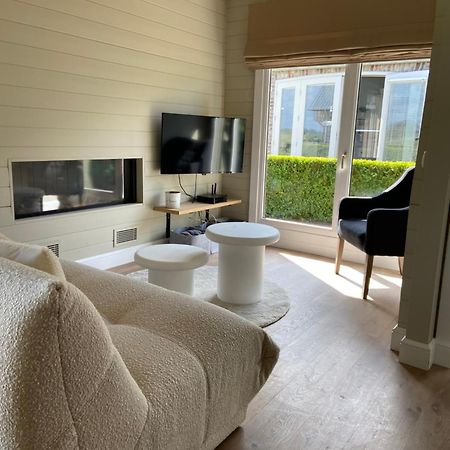 Chalet Eau Vive Maaseik Exteriör bild