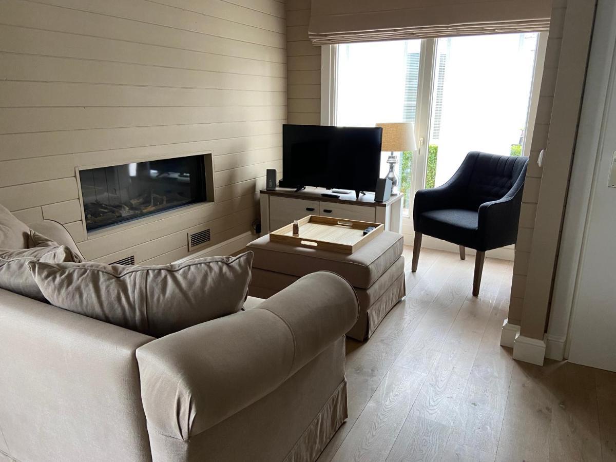 Chalet Eau Vive Maaseik Exteriör bild